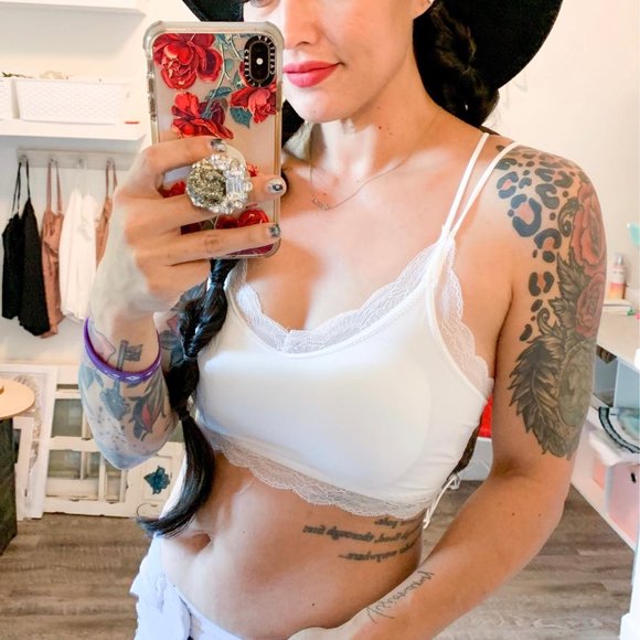 The House Of Gentry Other - White Stretchy Lace Bralette